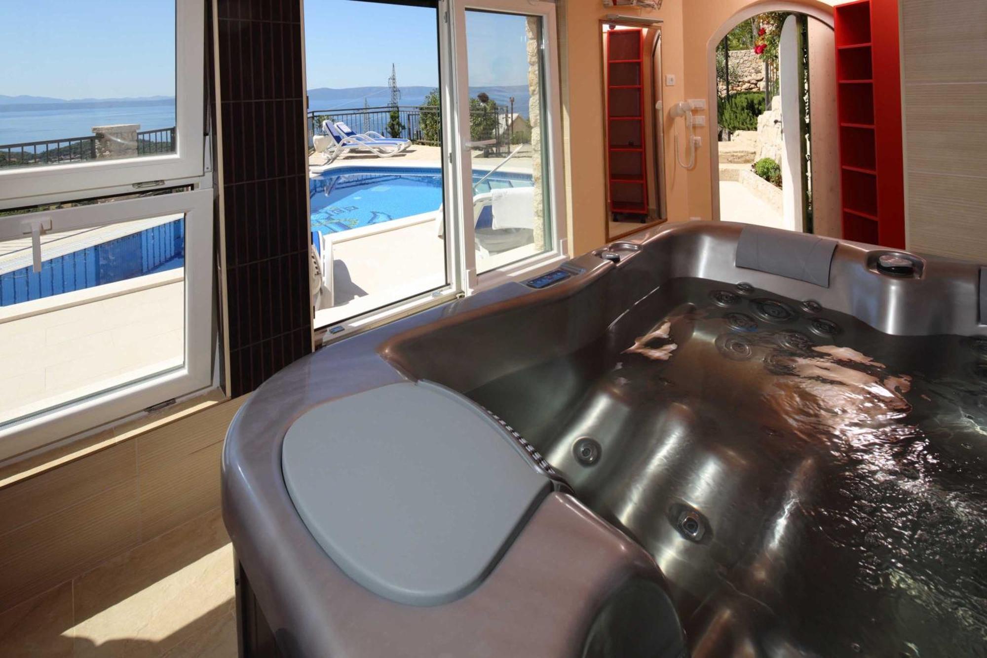 Family Friendly House With A Swimming Pool - 22882 * Makarska