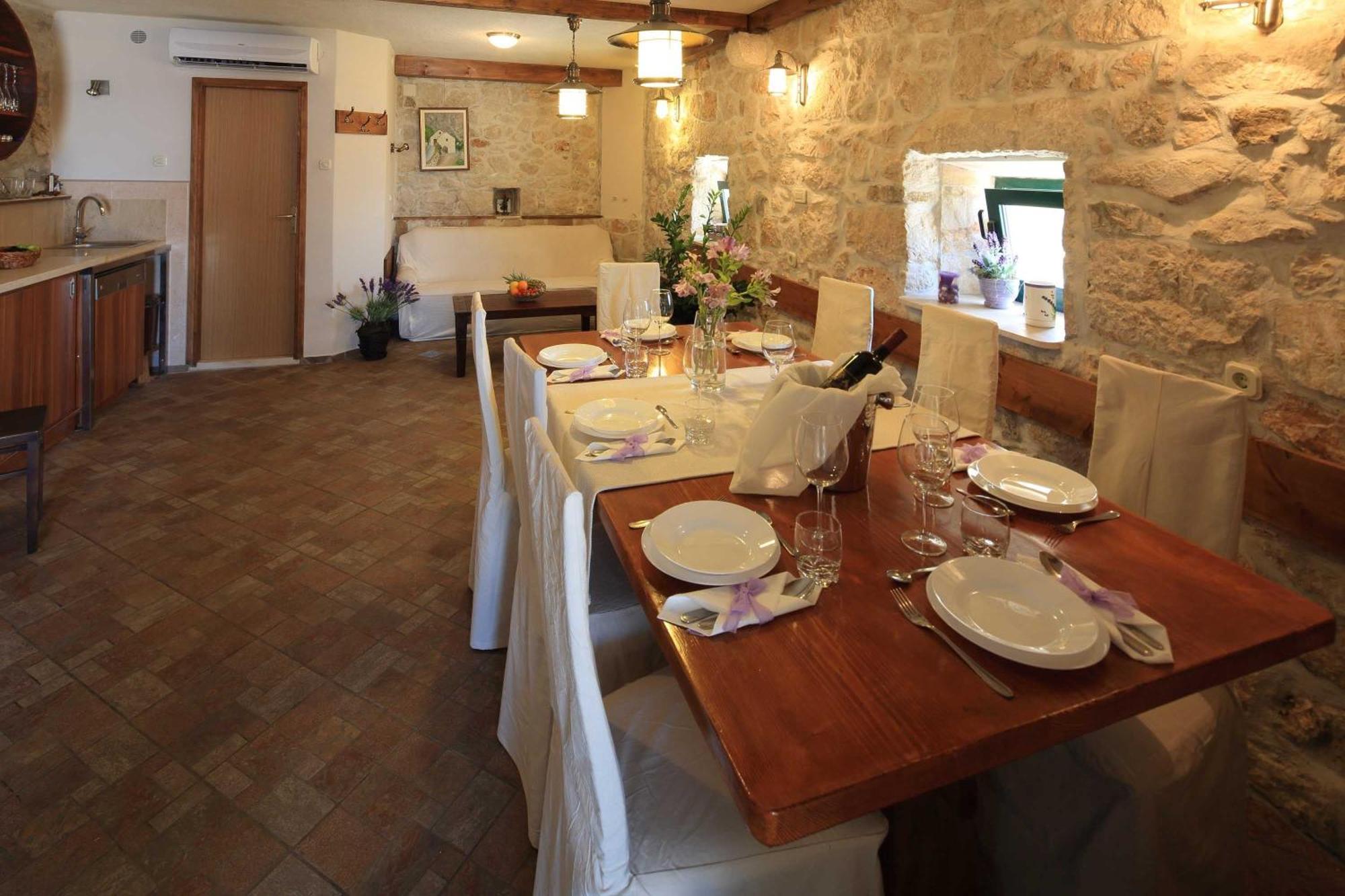 Ferienhaus Family Friendly House With A Swimming Pool - 22882