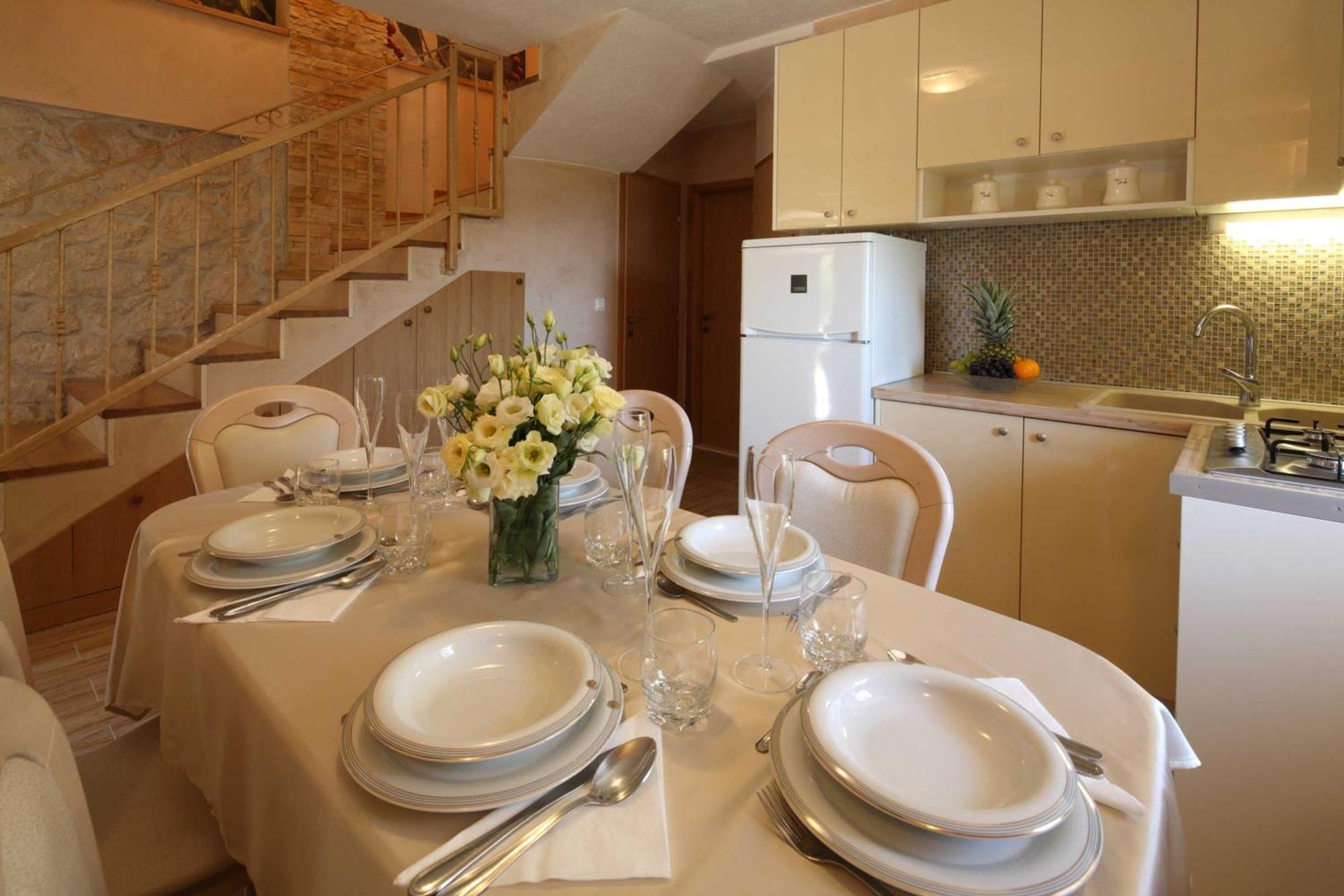 Family Friendly House With A Swimming Pool - 22882